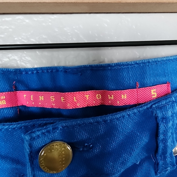 Tinseltown Blue Shorts - Picture 5 of 6